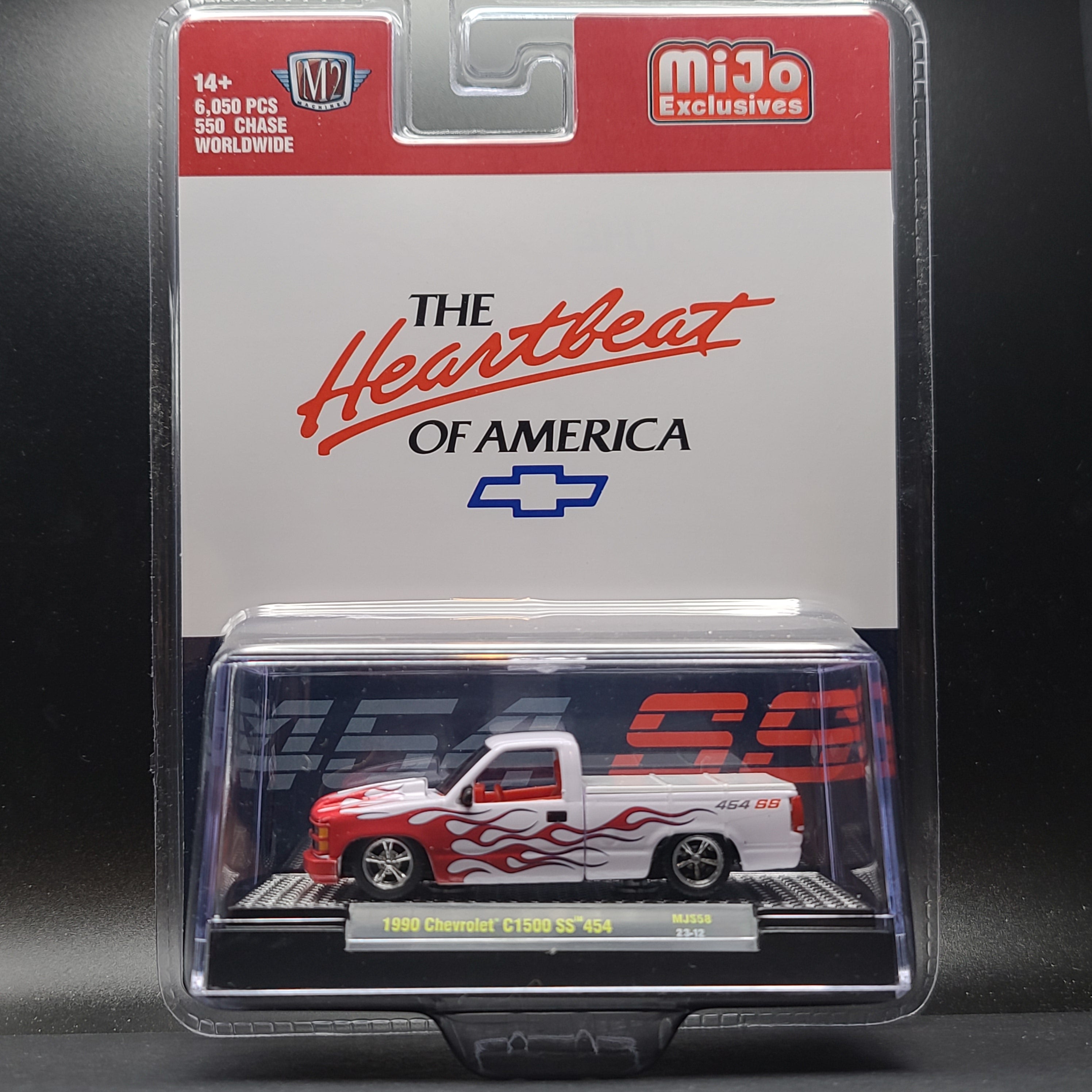 M2 Machines '90 Chevrolet C1500 SS 454 Pick-up Truck, White w/ Red Flames (2023 MiJo Exclusives - Limited Edition)
