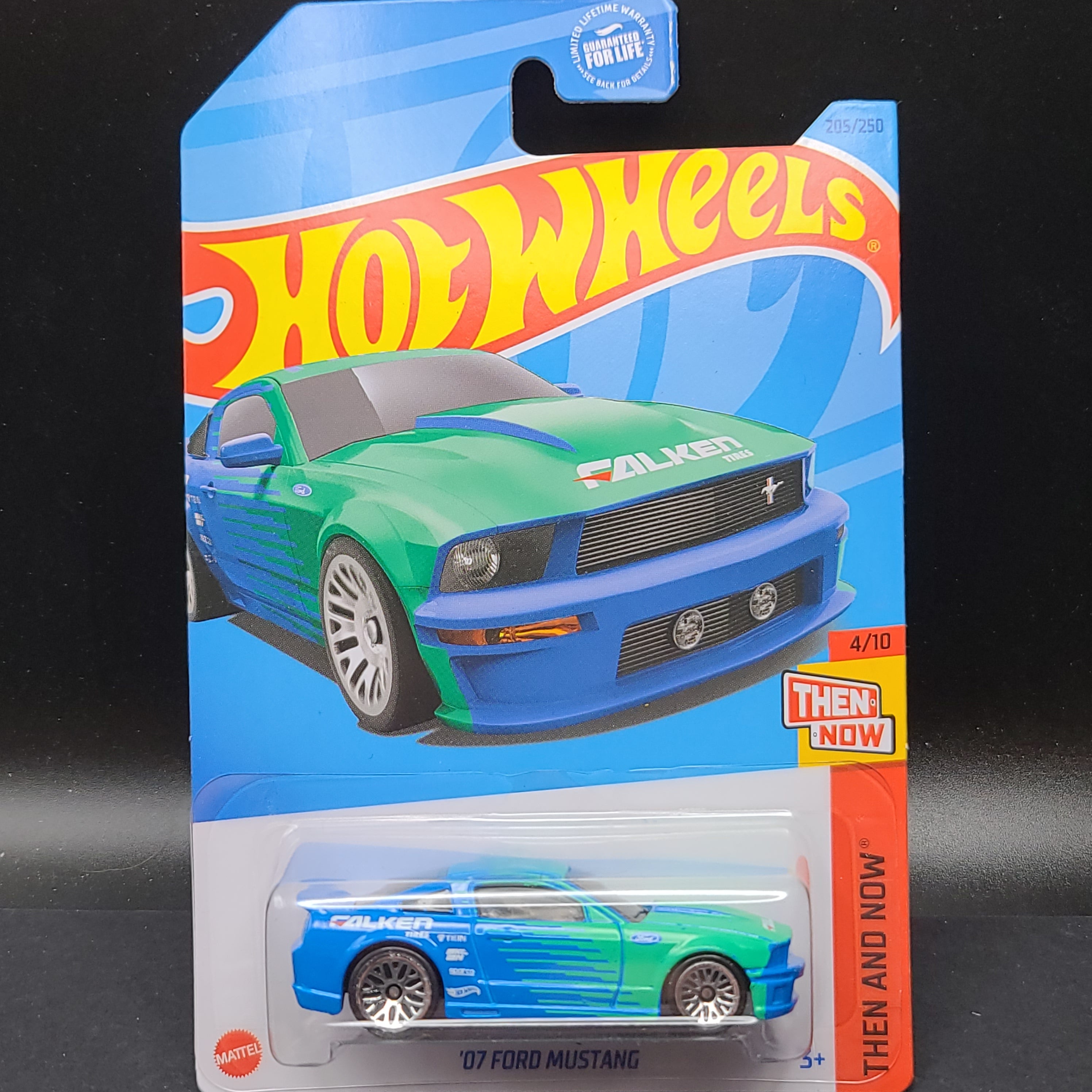 Hot Wheels '07 Ford Mustang 