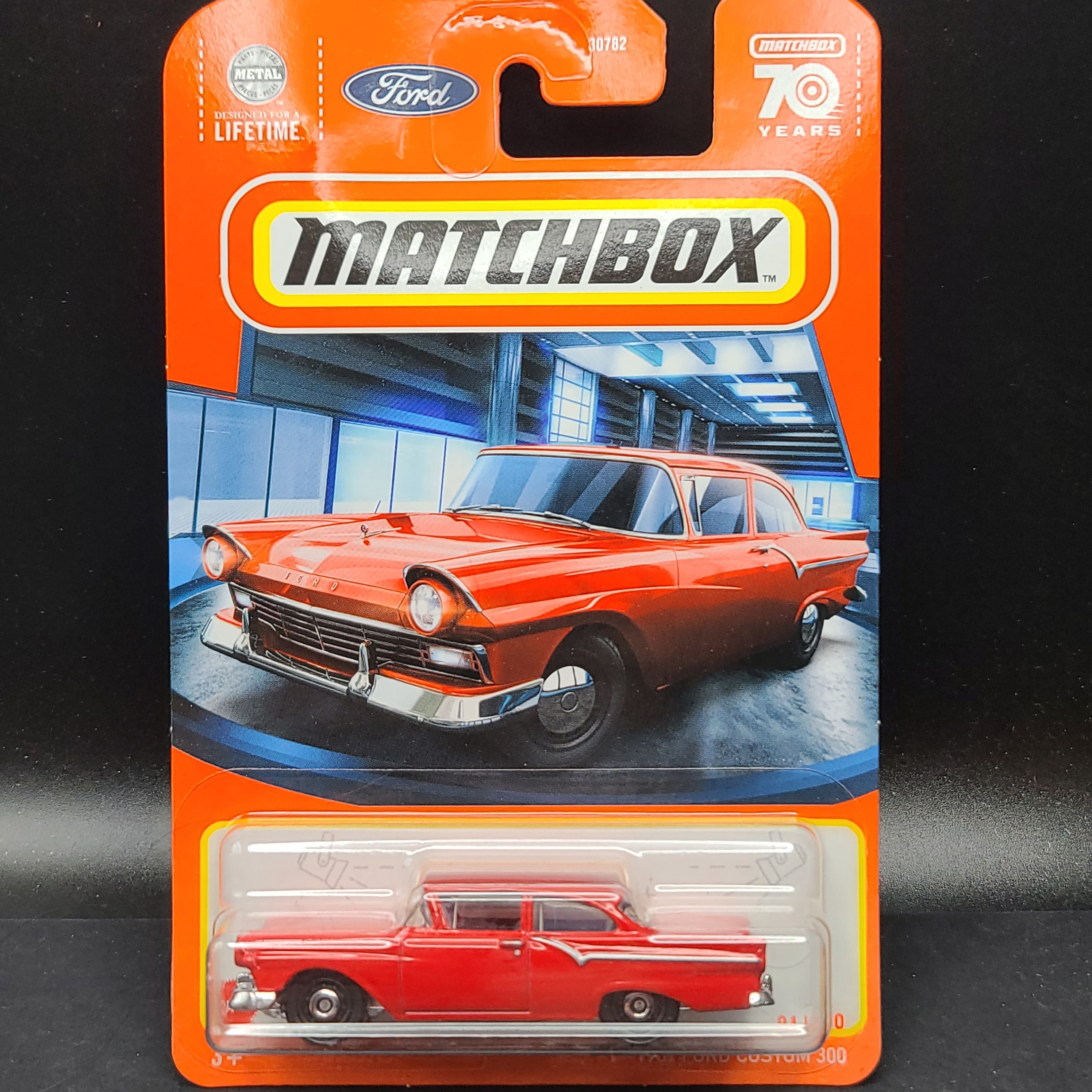 Matchbox '57 Ford Custom 300 (2023 Basic - Blister Pack)