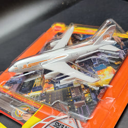 Matchbox Boeing 747-400 Cargo Aircraft "Speedy X-Press" w/ playmat (2023 Sky Busters)