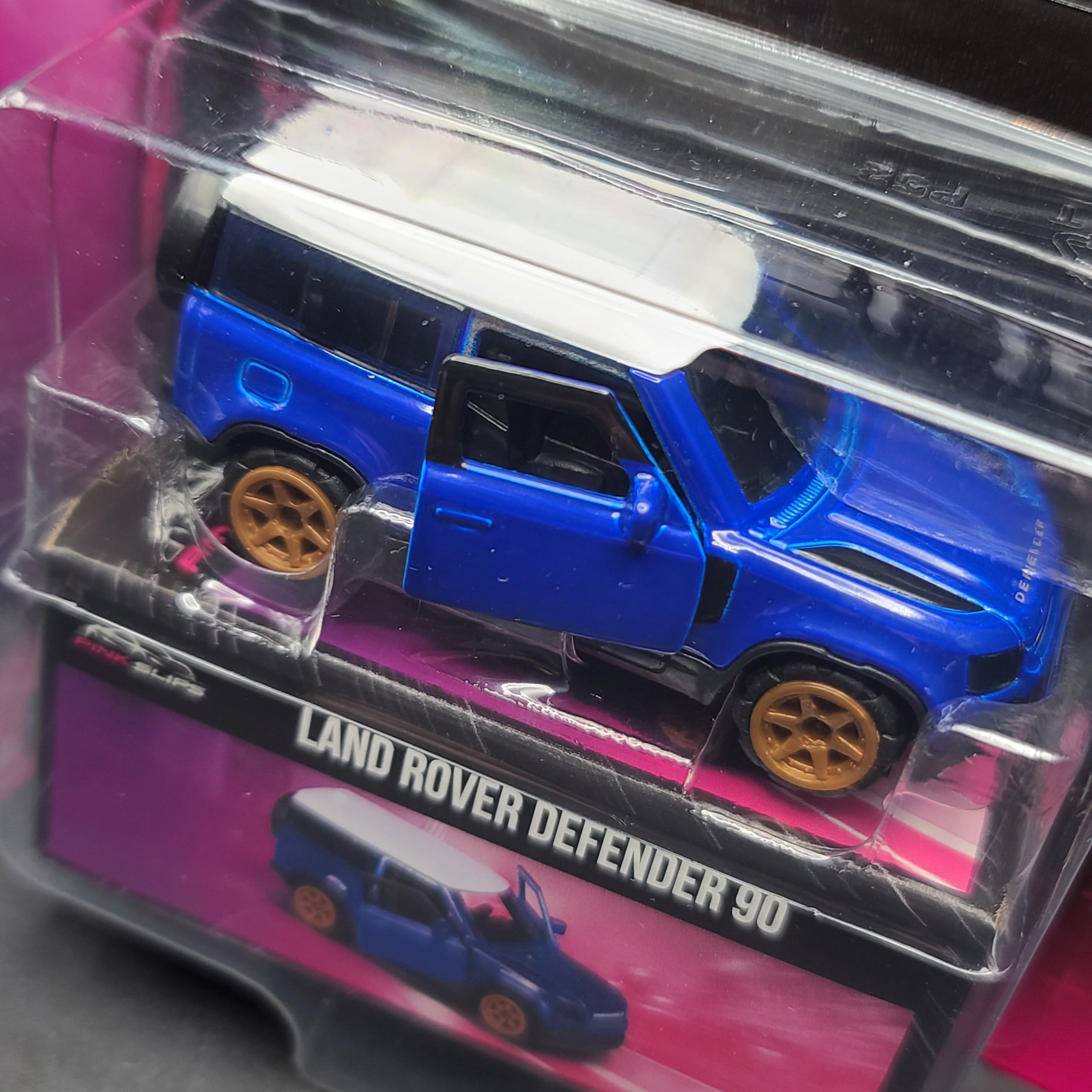 Jada Toys / Majorette - Land Rover Defender 90 - 1:64 scale (2023 Pink Slips Wave 2)