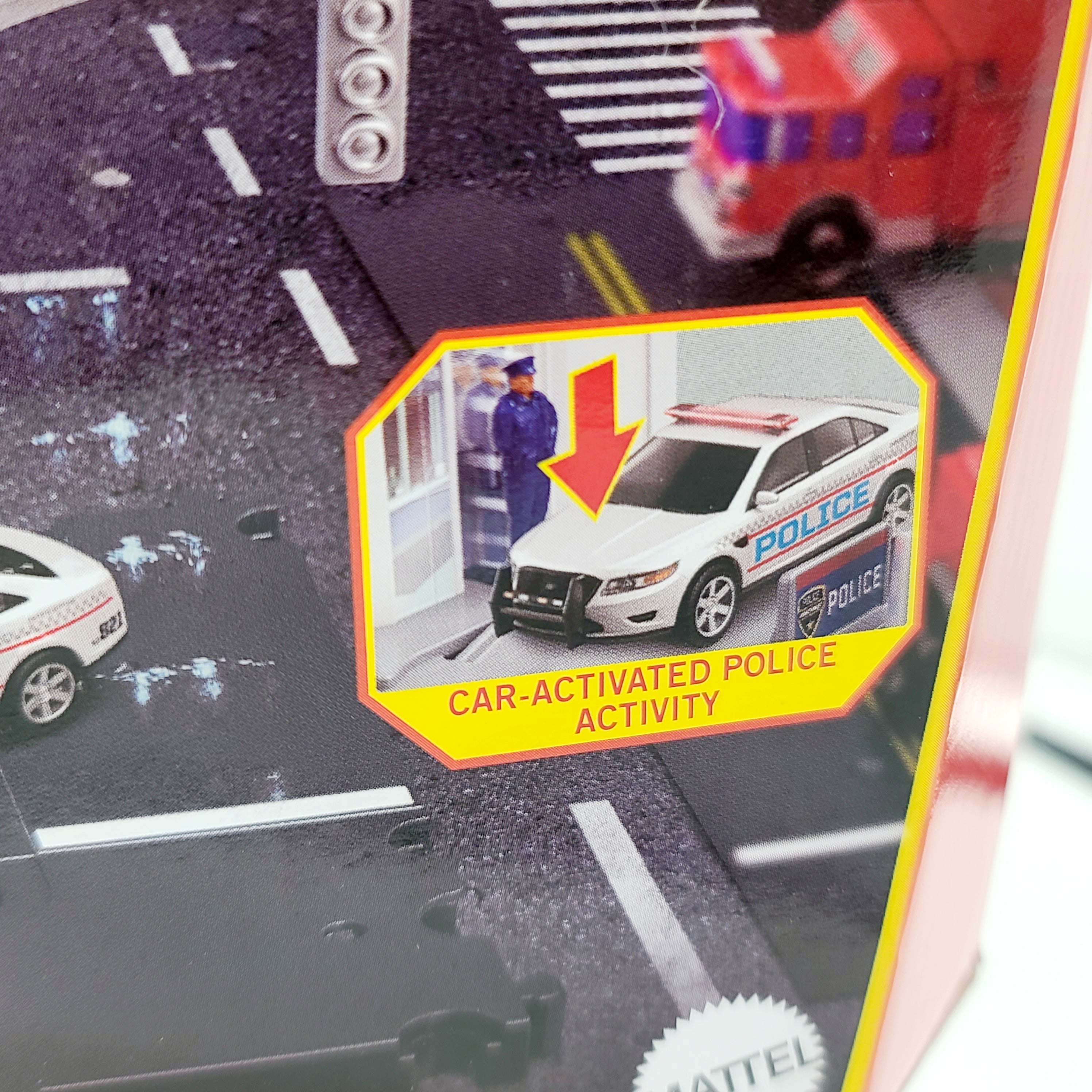 Matchbox Action Drivers Playset - Police Traffic Center w/ Police Car (Assembly Required)