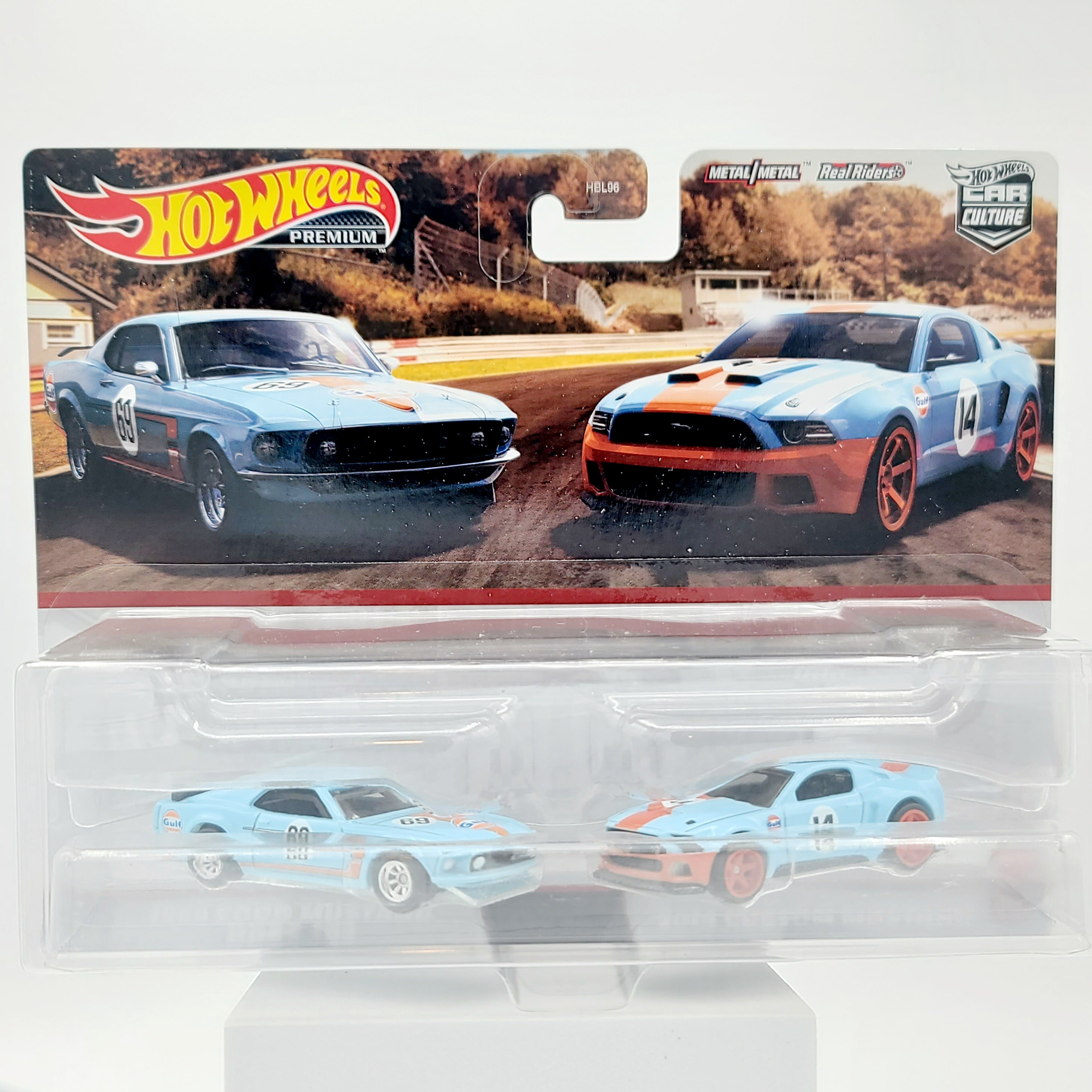 Hot Wheels - '69 Ford Mustang Boss 302 / '14 Custom Mustang, Gulf Oil (2024 Car Culture 2 Pack Set)