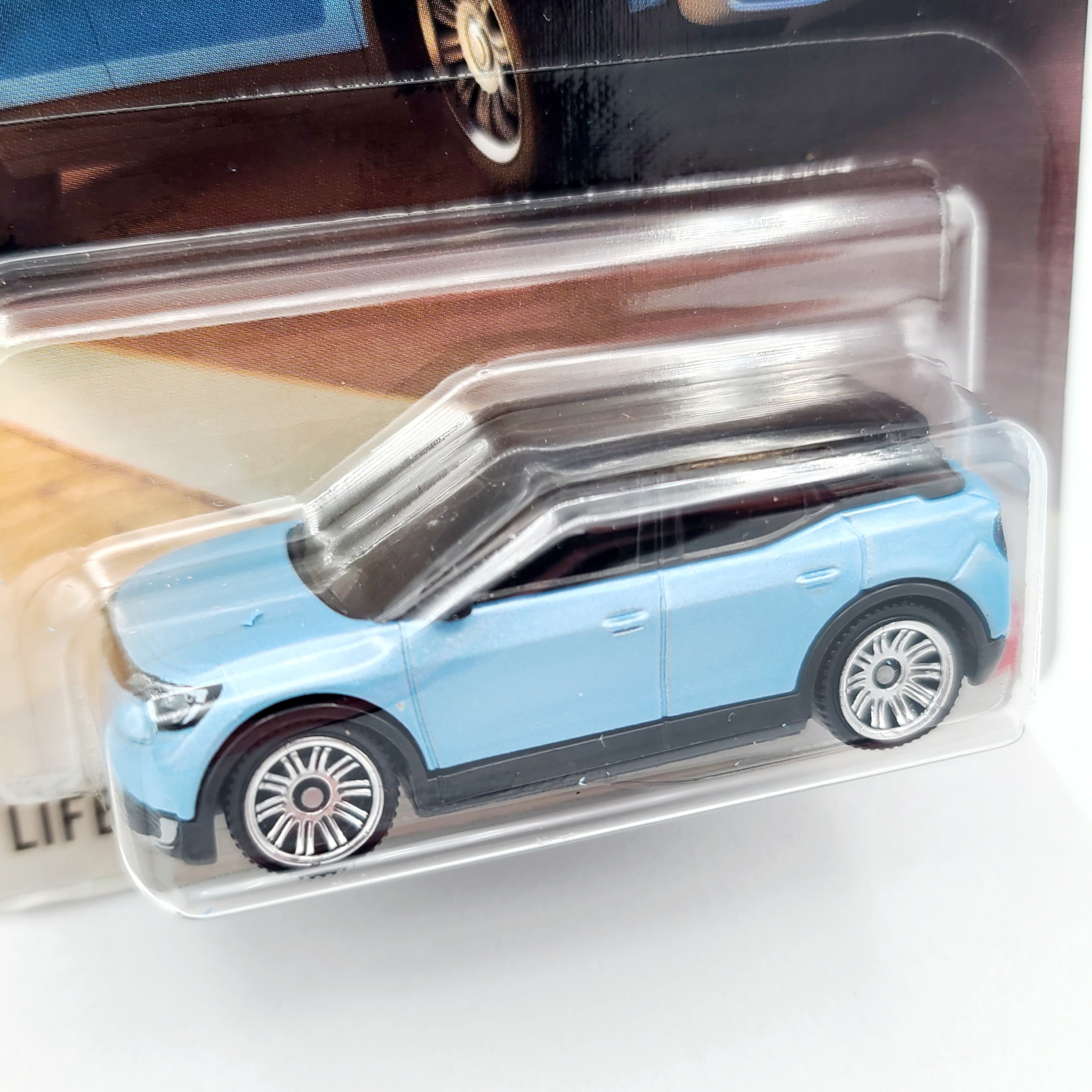 Matchbox '24 Ford Explorer BEV (2025 Mix 1 A Basic)