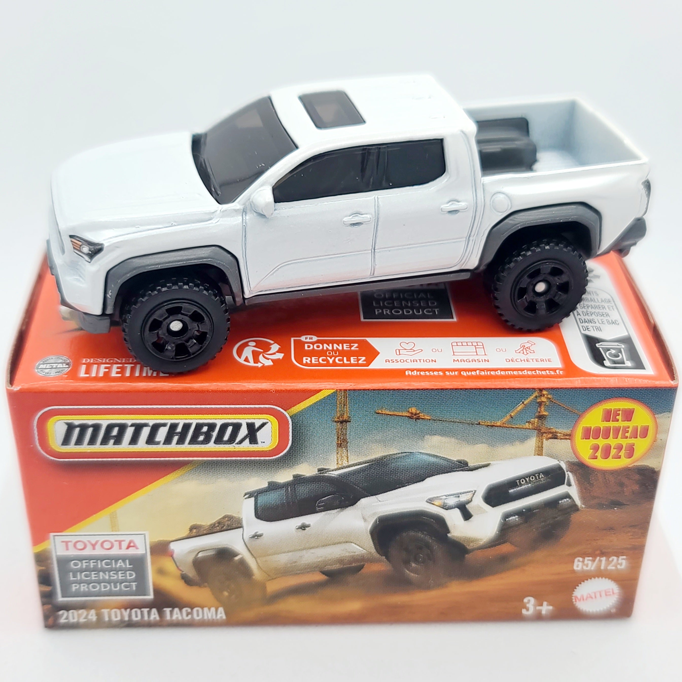 Matchbox '24 Toyota Tacoma (2025 Mix 1 A Basic - Power Grabs)