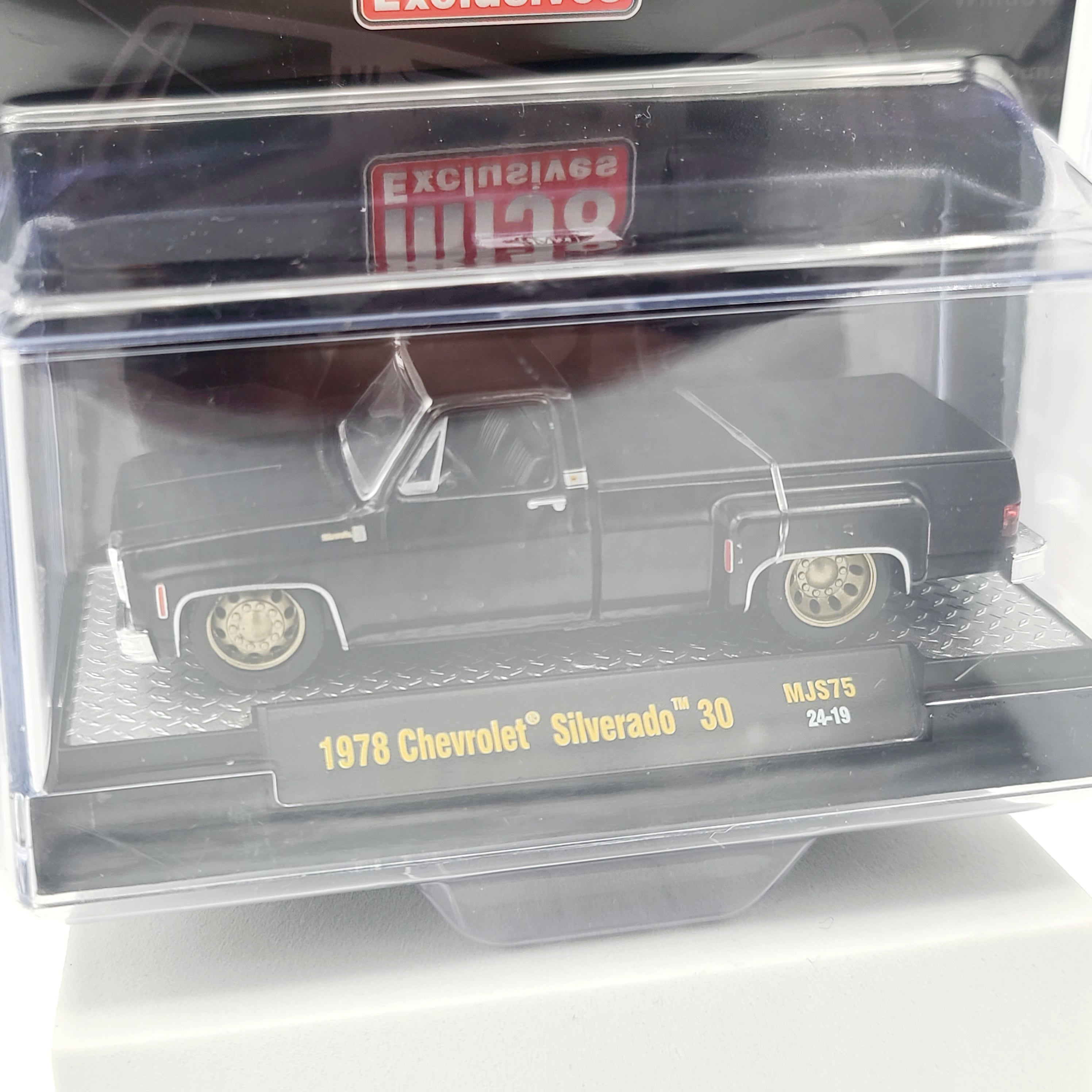 M2 Machines '78 Chevrolet Silverado 30 Pick-up Truck, 1:64 Black (2024 MiJo Exclusives - Limited Edition)