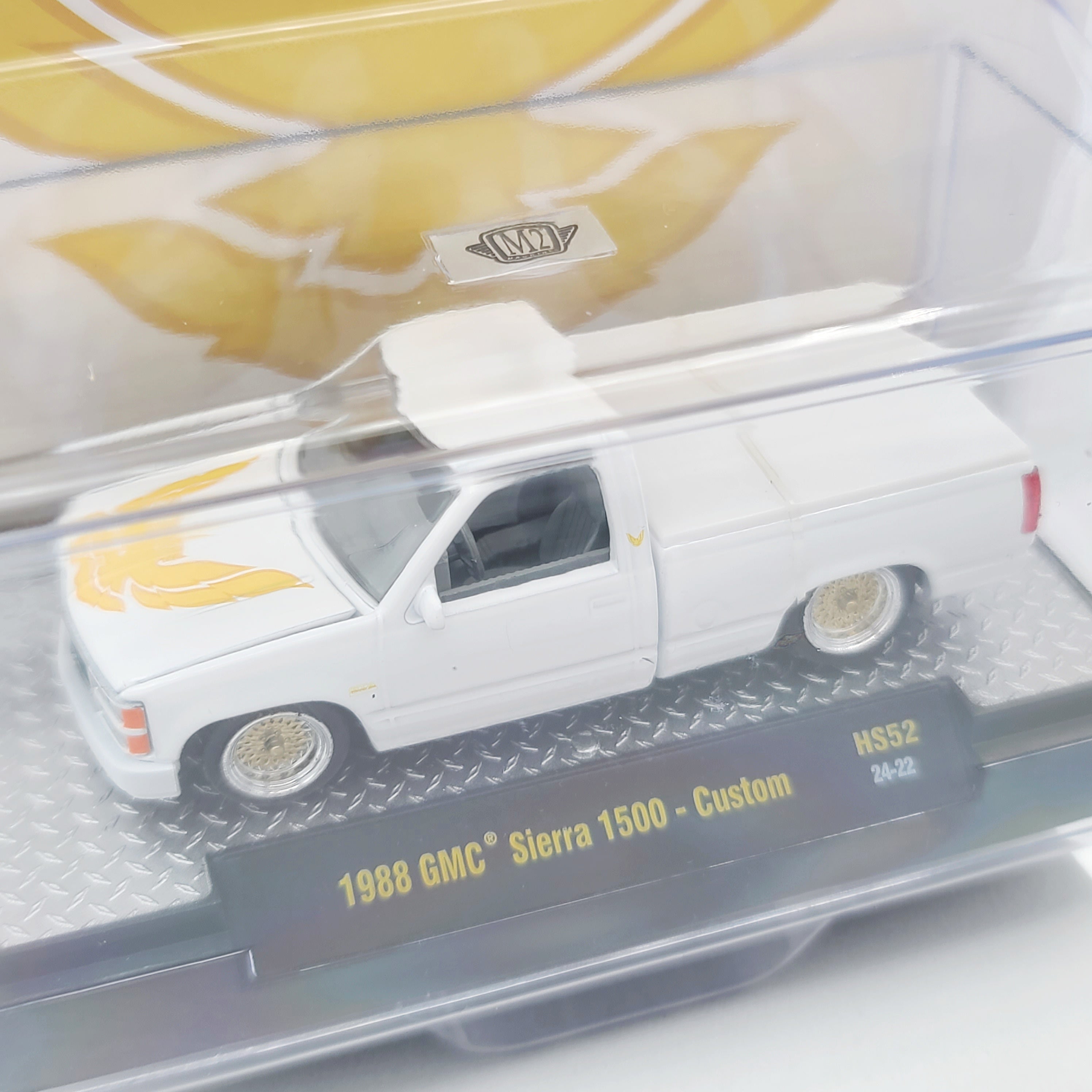 M2 Machines 1988 GMC Sierra 1500 Custom Pick-up 1:64 (2024 Hobby Exclusive - Limited Edition)