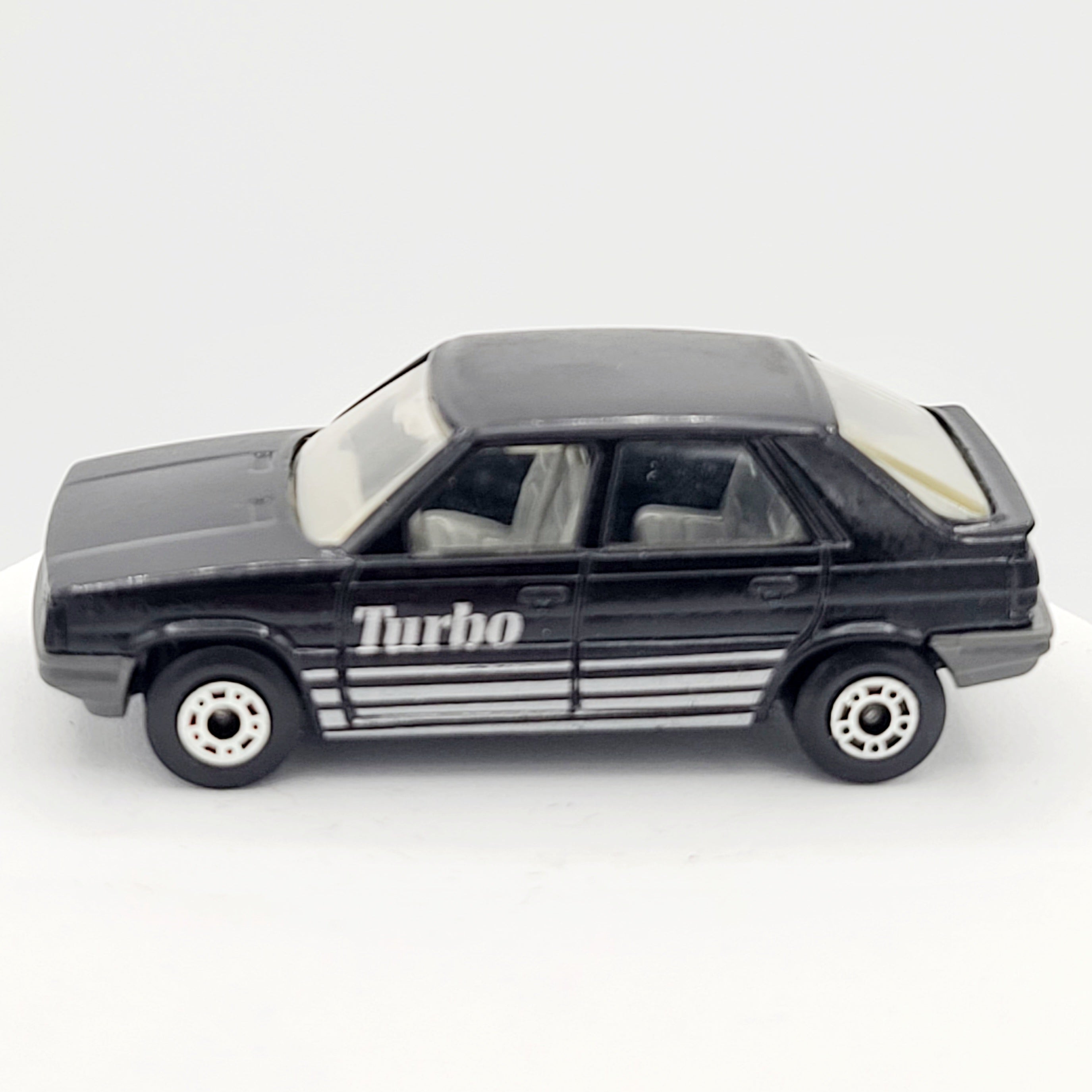 Matchbox Renault 11 (1986 - 1988 MBX Basic 1-75)