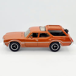 Matchbox '71 Oldsmobile Vista Cruiser (2010 MBX 5 Pack Exclusive - Camping Adventure)