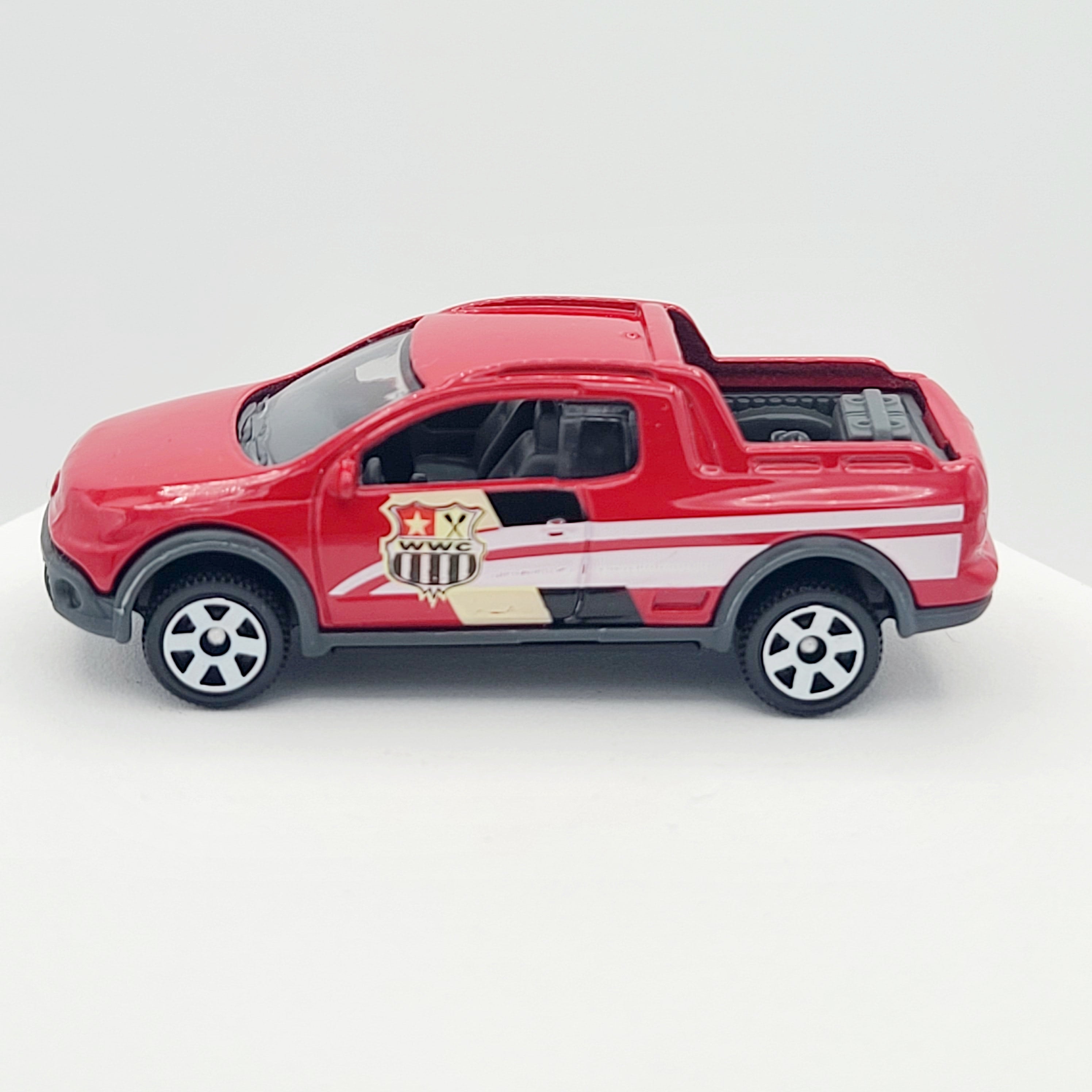 Matchbox '11 Volkswagen Saviero Cross (2013 MBX Basic - Explorers)